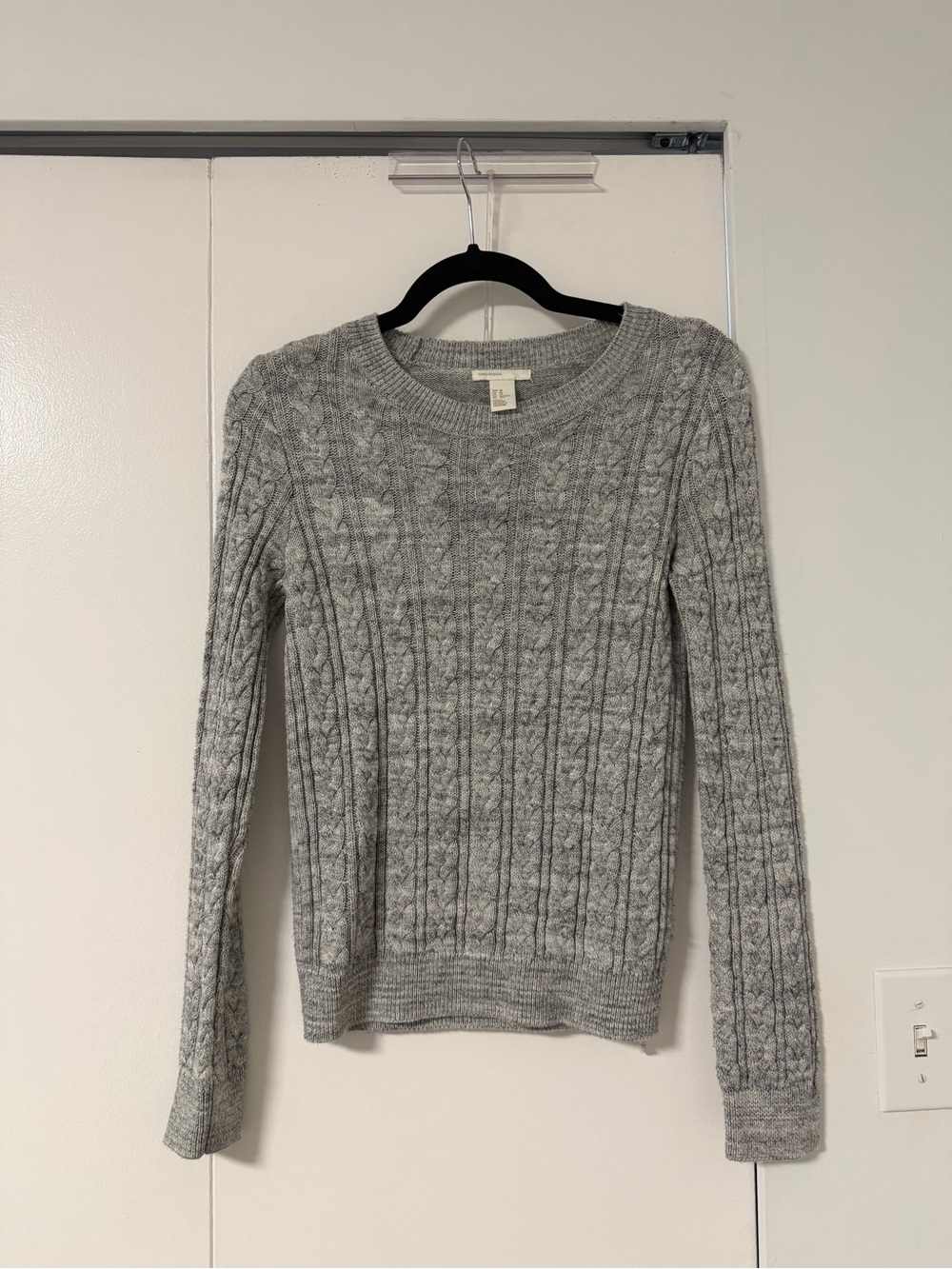 H&M Light Gray Cable Knit Crewneck Sweater